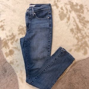 Levis 311 Jeans